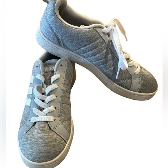 Adidas Gray Jersey Sneakers with 3 Stripes Womens 6.5 - Picture 7 of 8